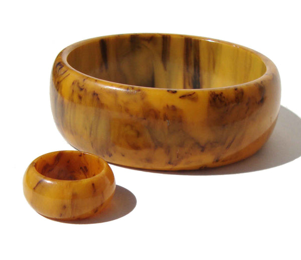 Vintage Mississippi Mud Bakelite Bangle & Ring Set