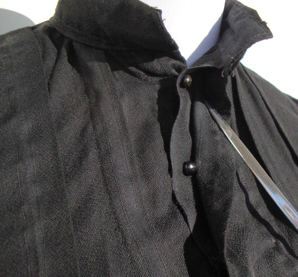 Black Victorian Pigeon Blouse Buttons