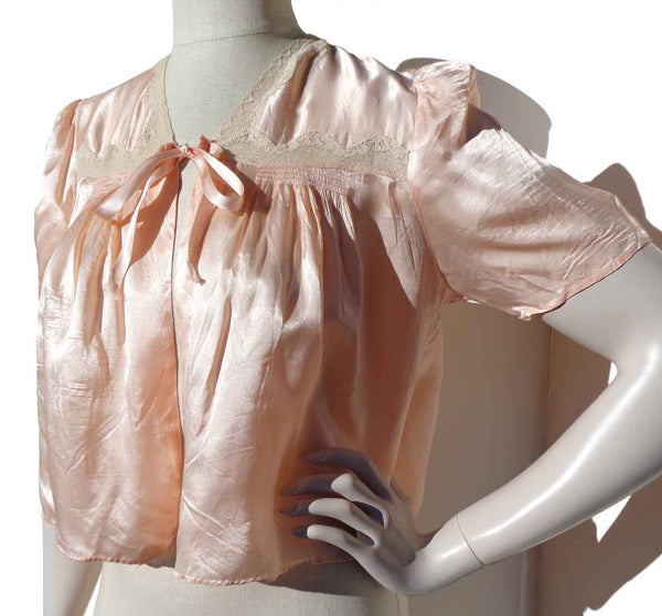 Vintage 40s Bed Jacket Peach Rayon Liquid Satin M - Precision Maid by Eastern Isles