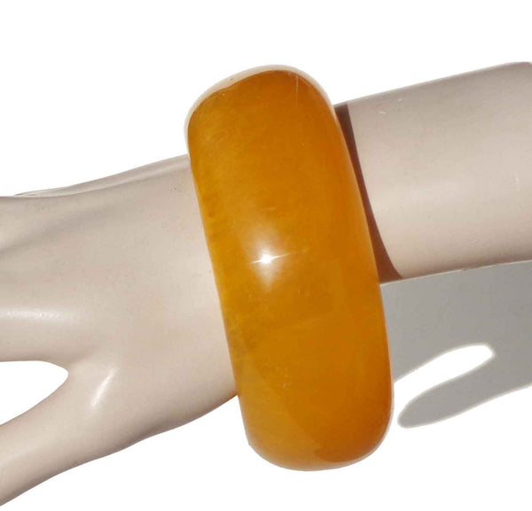 Vintage 50s Chunky Yellow Lucite Bangle Bracelet