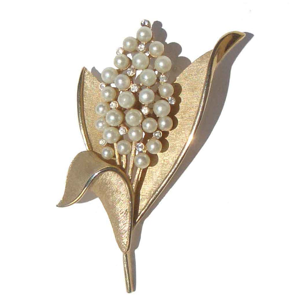 Vintage 60s Crown Trifari Floral Cluster Pearls & Rhinestone Brooch