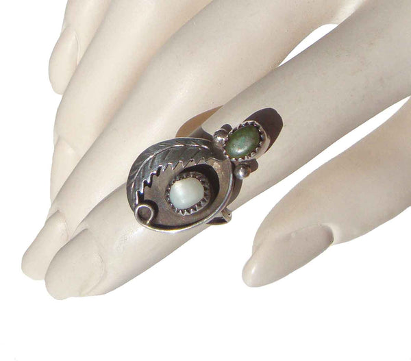Vintage Navajo Ring Sterling Silver Green Turquoise & MOP - Sz 5.25