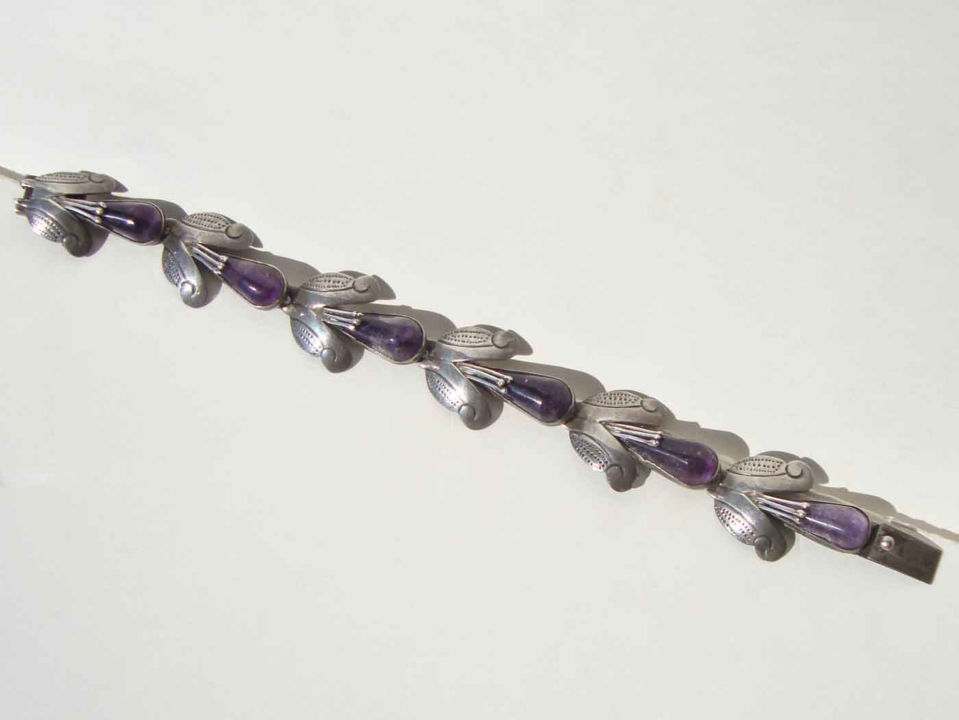 Vintage 40s Taxco Corn Husk Sterling & Amethyst Bracelet – F