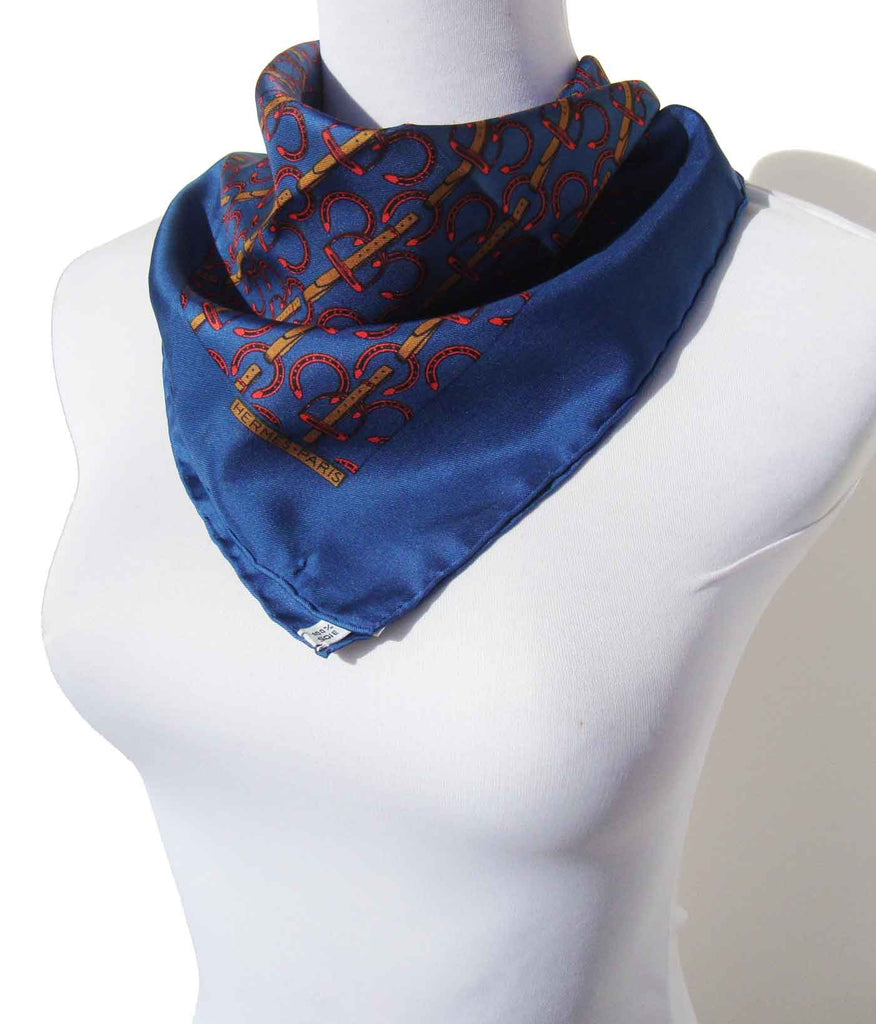 Vintage Hermès Silk Carré Scarf Horseshoe & Belt Strap 42cm