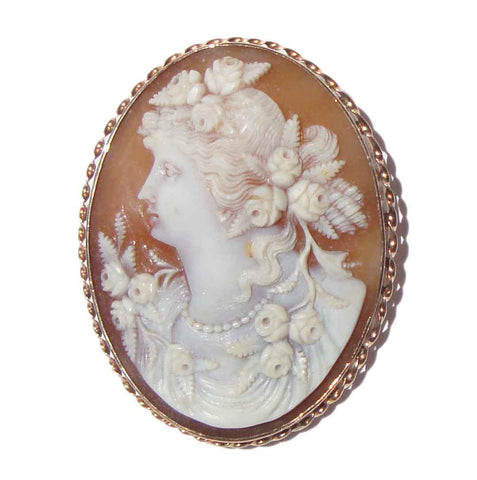 Victorian Cameo Brooch Pin Set in 14K Gold