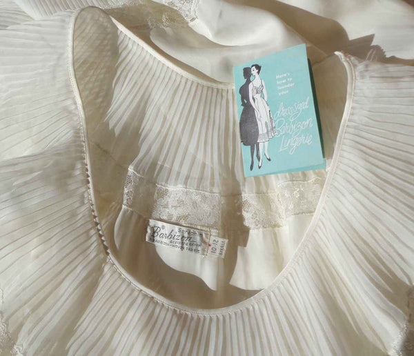 50s Barbizon Laundry Label