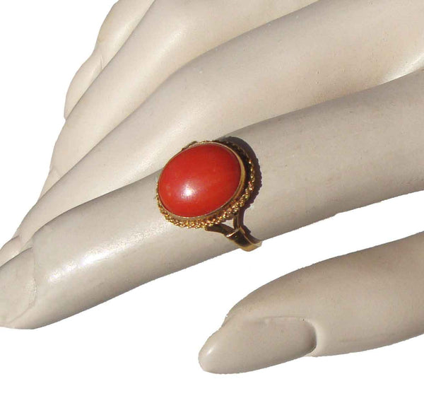 Art Deco 18K & Coral Ring