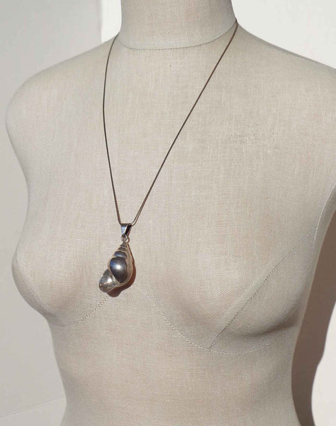 Vintage Sterling Necklace w/ Shell Pendant