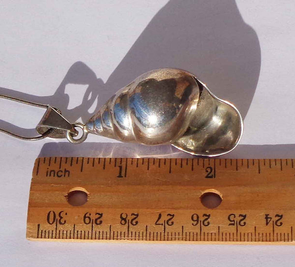 Shell Jewelry - Metro Retro Vintage