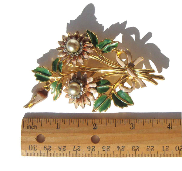 1940s Deja Reja Flower Pin - Metro Retro Vintage