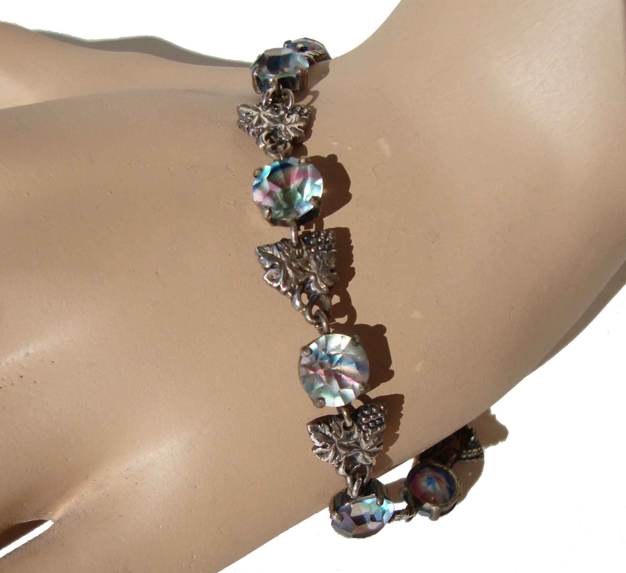 Art Deco Iris Glass Bracelet