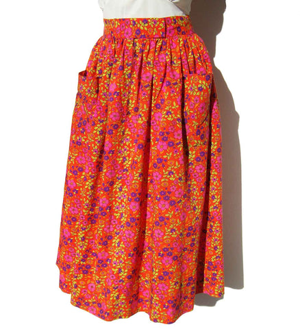 Vintage 70s Red Floral Pleated Skirt S – Styled by California Printsville