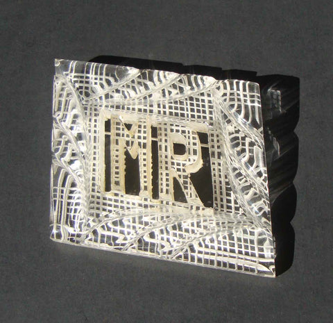 Vintage 40s Reverse Carved Lucite Monogram Brooch – MR Initials